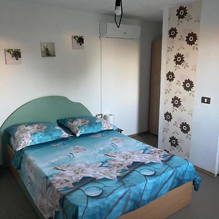 Camere De Inchiriat Maria 코르부 외부 사진