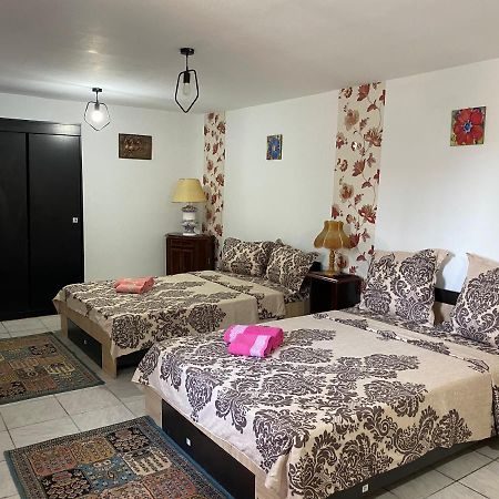 Camere De Inchiriat Maria 코르부 외부 사진