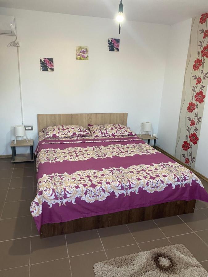 Camere De Inchiriat Maria 코르부 외부 사진